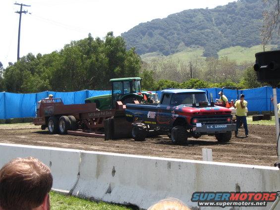 img_2985.jpg truck pulls 1...
