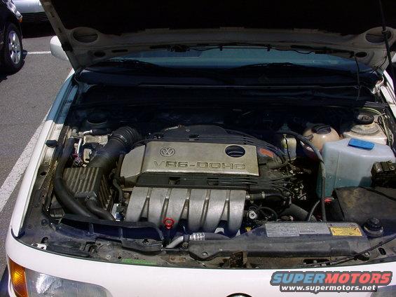 Volkswagen VR6-DOHC engine with intake manifold and air intake components visible