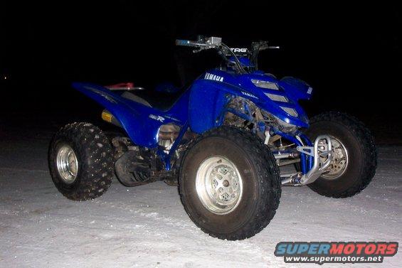 raptor-set-up-for-ice-racing.jpg Here is a pic of the Raptor set up for ice drags.