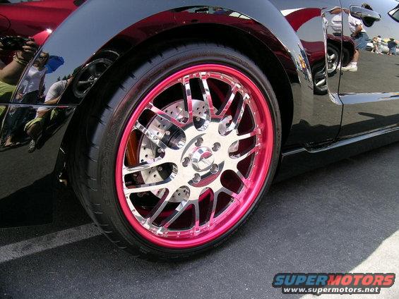 dscn0198.jpg Chavez's new rims  ;)