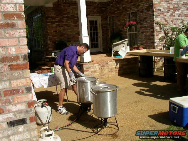 crawfish-boil-002.jpg 