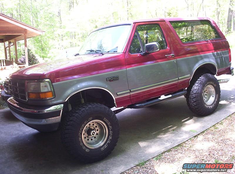 1995 Ford Bronco photo