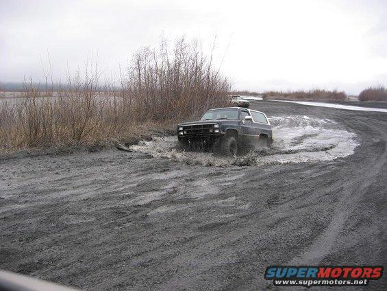 img_2352.jpg Mike Blasting through a small mud hole.