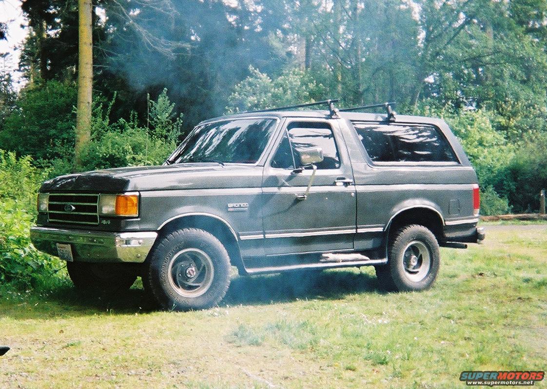 1990 Ford Bronco “Rose”