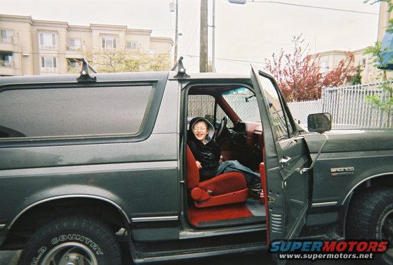 monkey-ridin-shotty.jpg the Monkey riding shotgun