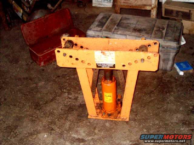 cagekit61.jpg borrowed a tube bender to fab the under-cab frame runners