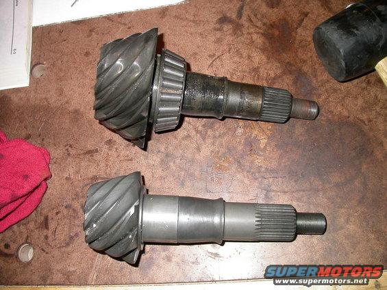 dscn1951.jpg Look how much bigger the 3.55 pinion (top) is than the 4.56 pinion (bottom).  Kind of freaked me out at first.