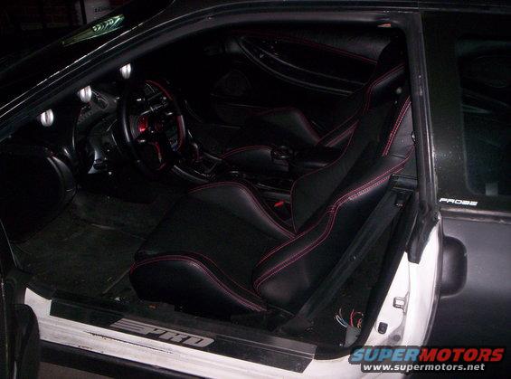 picture-091.jpg A shot of the dash area, you can see all the red stitch on everything to complement the seats