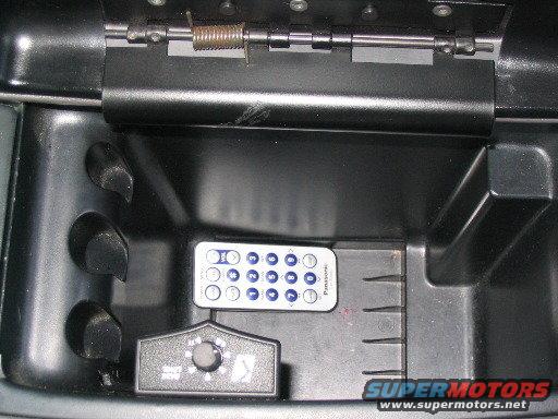 Remote sub level control i mounted in the centre console... very handy.