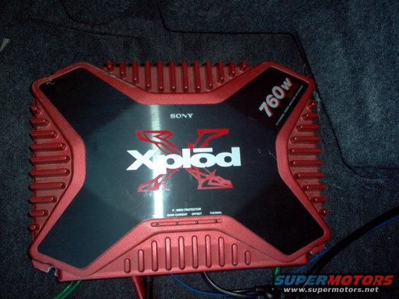 Red Sony Xplod amplifier with 760w label
