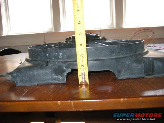 img_0661.jpg Taurus fan: About 5 inches deep