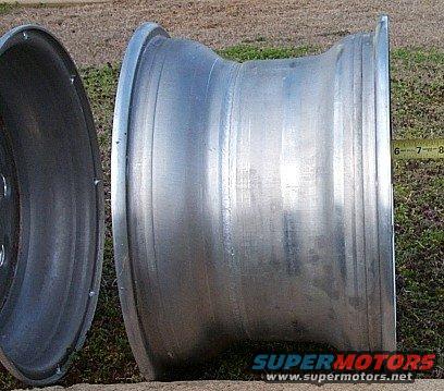 front.jpg Front side depth on 15x10 Weld Draglights