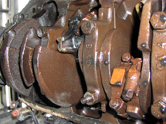 p1010025.jpg I guess that would explain the "tapping" noise...