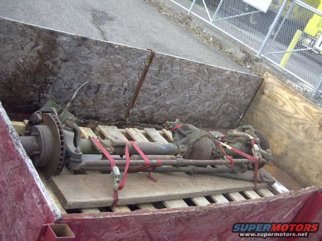 d44002.jpg 1978 Ford F-150 Supercab Dana 44 solid axle setup for leafs