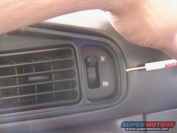 Interior air vent and climate control knob with MSI tool