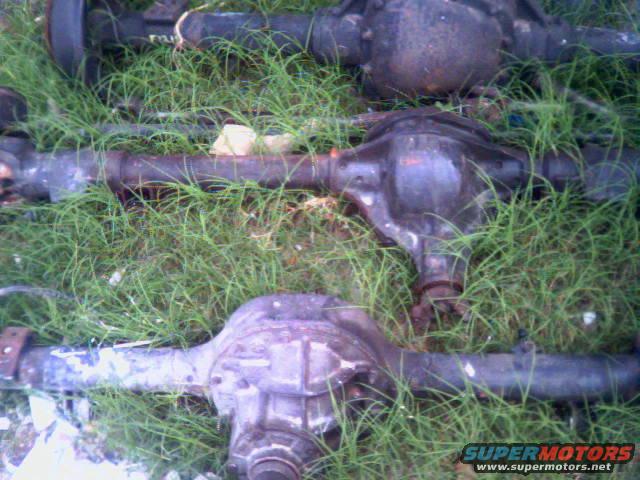 axles1.jpg 