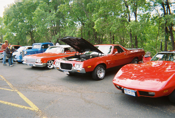 0764351r100200a.jpg My 72 at the Westside show