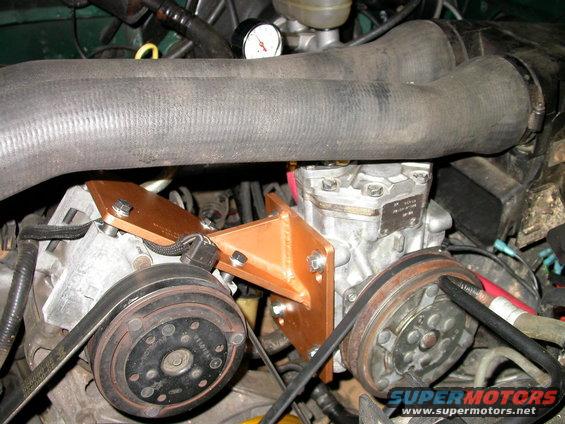 dscn2067.jpg Okay, I didn't take a bunch of pics while my hands were greasy, but here's the finished product.