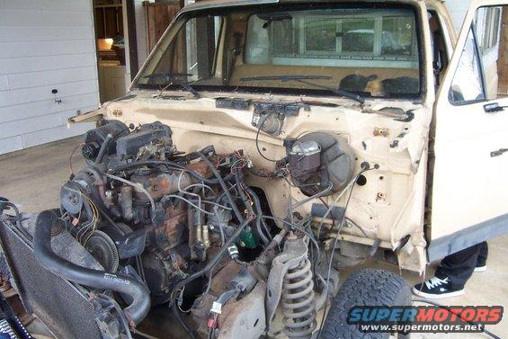 truck-4-.jpg The new truck... starting the dismatling