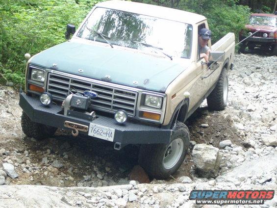 oops... looks like I hurt the truck... nobody seemed to notice yet though...