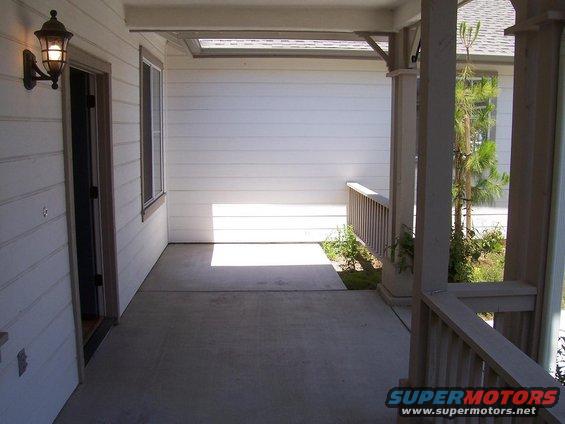 100_3203s.jpg porch view 1