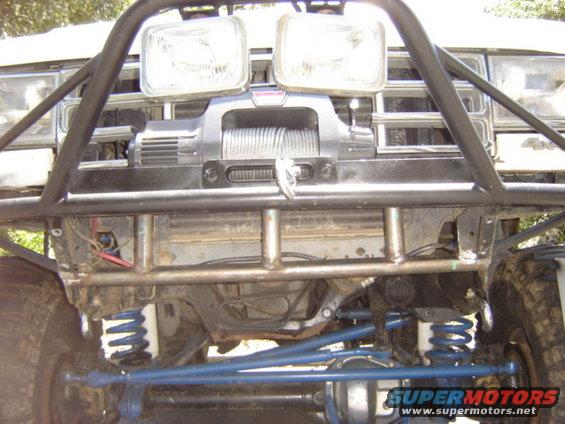 winchbrace.jpg Added a winch brace to make sure the bumper is plenty strong.