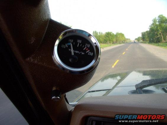 img_0014.jpg Same day (hottest of the year) flyin' down the highway smiling and she's steady at 140 degrees, once the air starts moving through the grill.