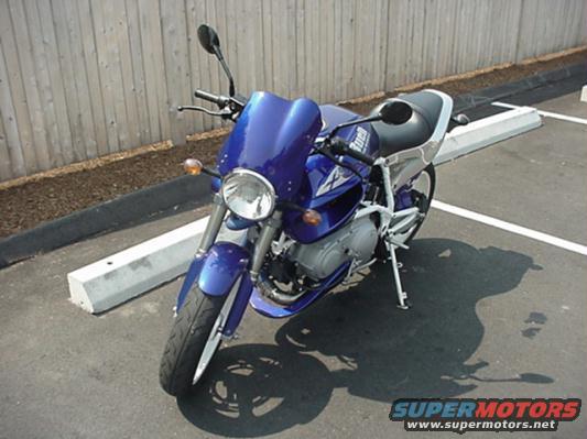 2002 Buell Lightning w/Fairing motorcycle, blue with a small windscreen