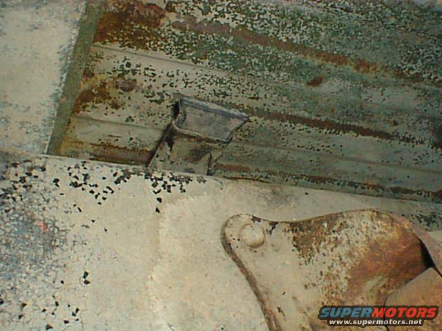 dsc00090.jpg Camper Special camper wiring socket with plug in it. If your truck has a plug on the frame like this it is a Camper Special as other trucks did not have this extra wiring.