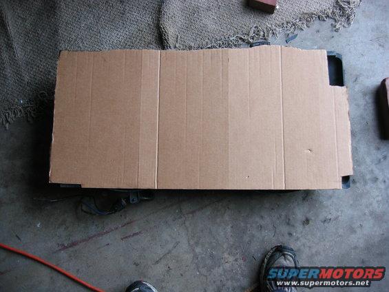 img_0751.jpg layed over the fans I can see where I have to cut.