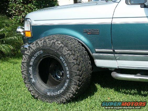 tires-no-lift.jpg Tires before lift kit