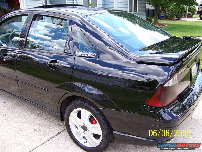 2005 Ford Focus photo