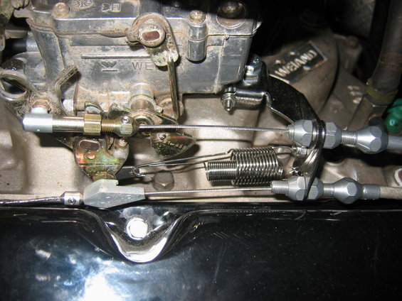 85-engine-swap-061705-006.jpg 