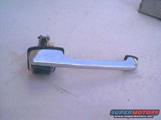 im000363.jpg passenger side F-series/Bronco 80- 96 door handle.  from an 88

$12 shipped to your door...USA only

