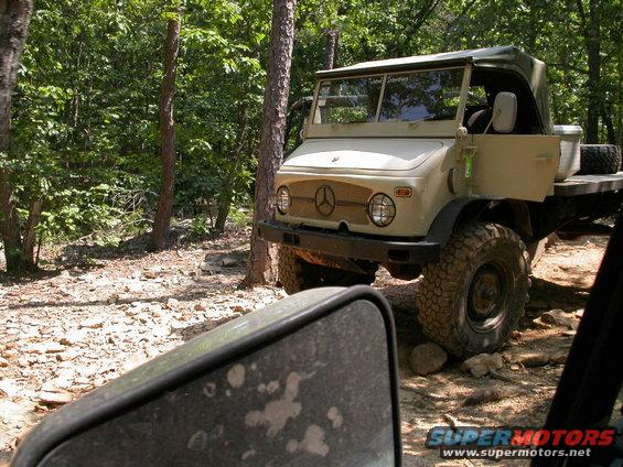 dscn2202.jpg Here's a rig you don't see every day.