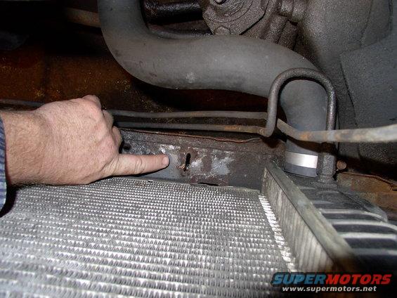 img_0087.jpg Here's one of the slots cut in the lower fan support to accept the tab on the bottom of the angle iron.