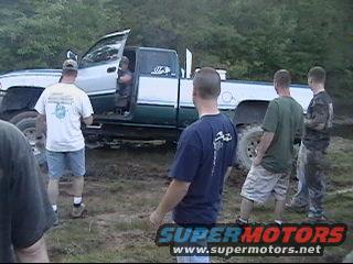 nj4wheelers-61805-024.jpg gotsmoke in the hole