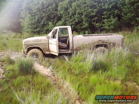 nj_wheelin_010.jpg second time stuck there was a frog there too