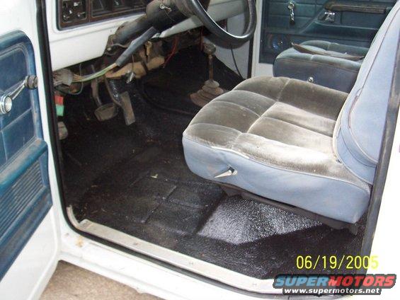 driversidefloor.jpg 