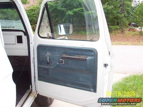 passengerdoorpanel.jpg
