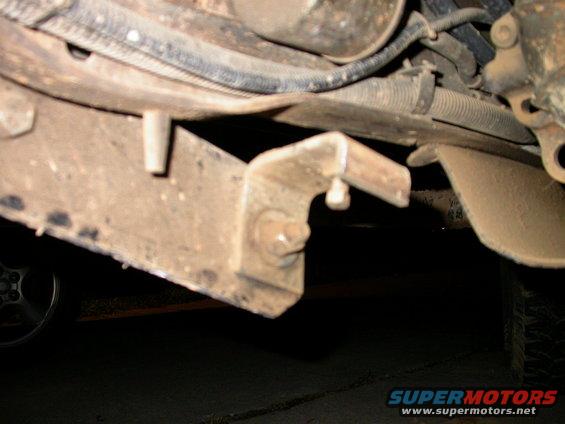 dscn2269.jpg Busted off half of this nerf bar mounting bracket.