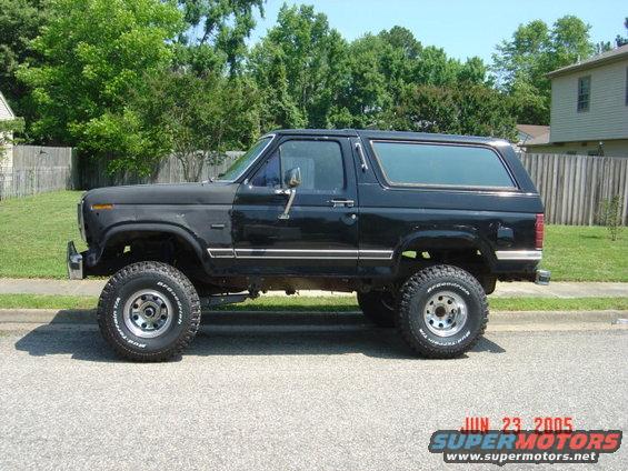 dsc00856.jpg side view eagle 589's and bfg 35" m/t's