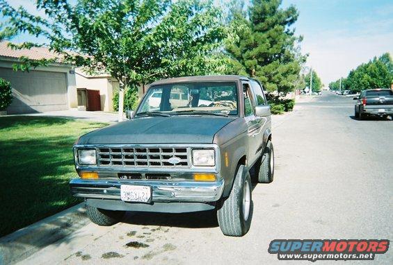 226648r11615a.jpg this is my trailer trash truck it is a bit of a mutt.