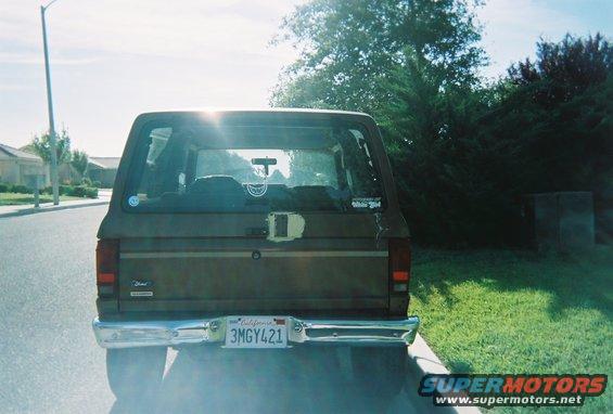 226648r11514a.jpg the rear with the lovely patch of bondo that someone went crazy with.