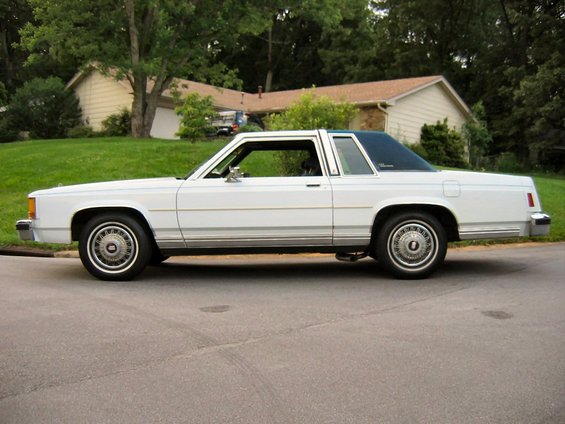 aods-2door-85-crown-vic-005.jpg 