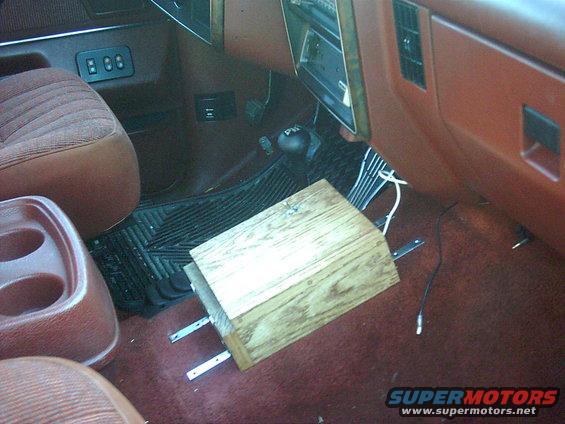 boom, wish i had been clever enough to hid the mounting hardware, maybe on my next bronco huh?
