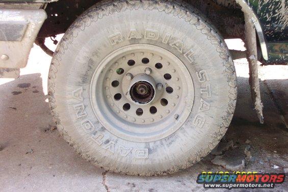 bronco1-62605.jpg Fixed the 4x4 today. Manged to wheel for 20 minutes before breaking the auto hub on the drivers side