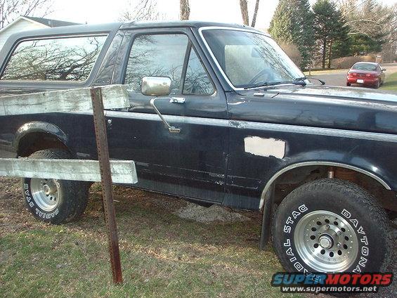 bronco-32805#6.jpg Day I brought it home. No power steering, no window motors. Drivers side door is missing panel and handle, door won't open. 2 cylinders missing. no front brakes.