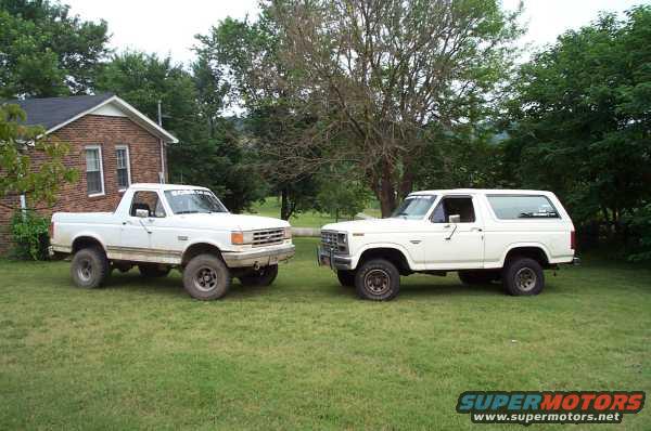 My 88 Bronc with a 4" lift and SAS Vs My 85 Bronc with 2.5" lift