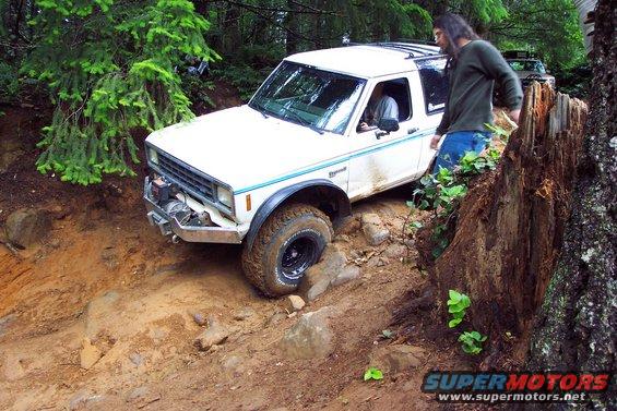 dcp_0791.jpg Mini-Rubicon, Erik
Tim guiding Erik down Mini-Rubicon
(7/9/2005)